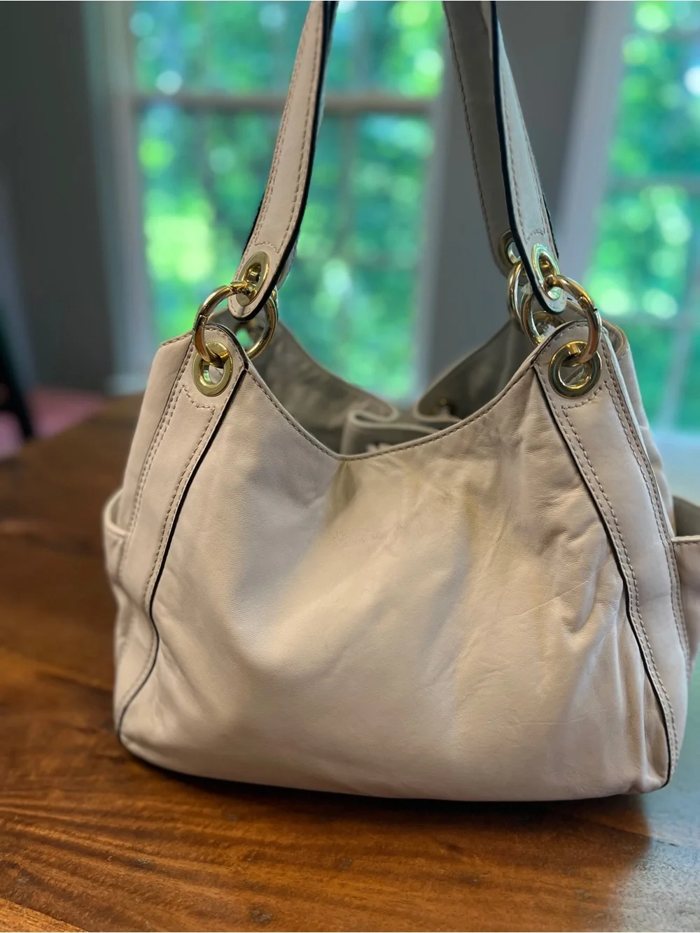 Michael Kors Large Cream Leather shoulder bag W/ Gold Accent